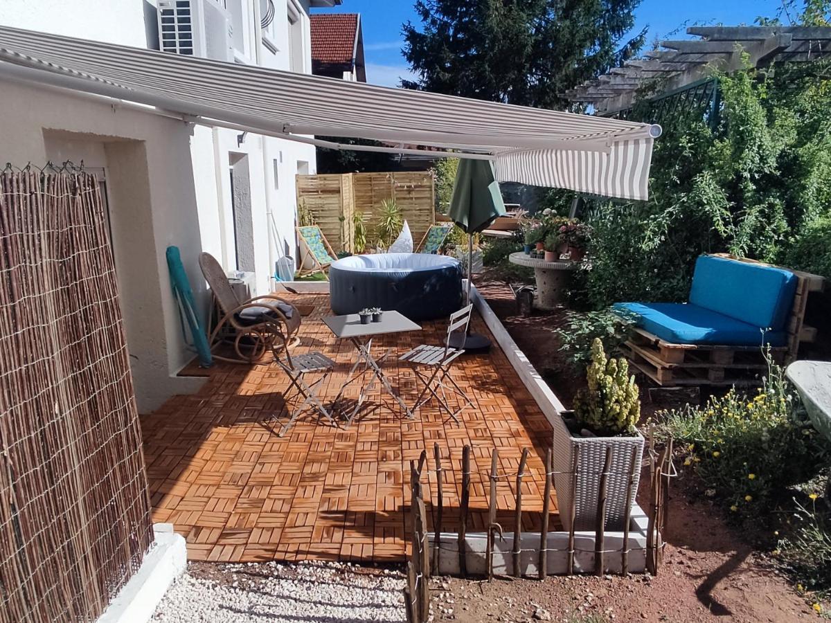 Superbe Appartement Avec Jacuzzi Avec Jardin Prive Lyon Luaran gambar